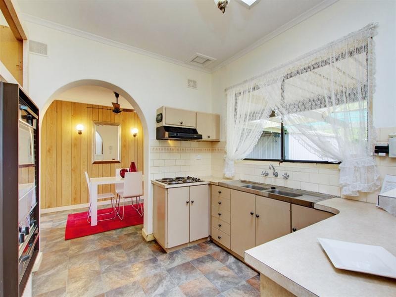 4 Deepdene Avenue, Mitchell Park SA 5043