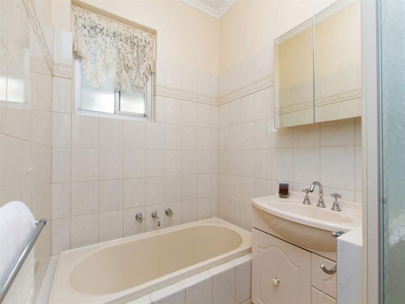 4 Deepdene Avenue, Mitchell Park SA 5043