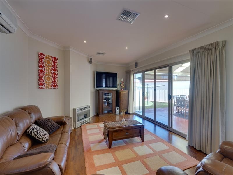 1 Shepley Street, Mitchell Park SA 5043