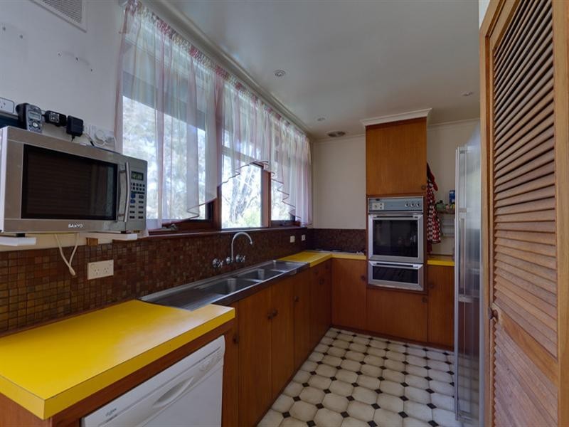 1 Donnybrook Road, Bellevue Heights SA 5050