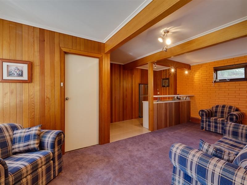 1 Donnybrook Road, Bellevue Heights SA 5050