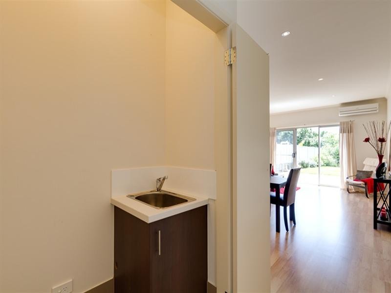 18A Clacton Road, Dover Gardens SA 5048