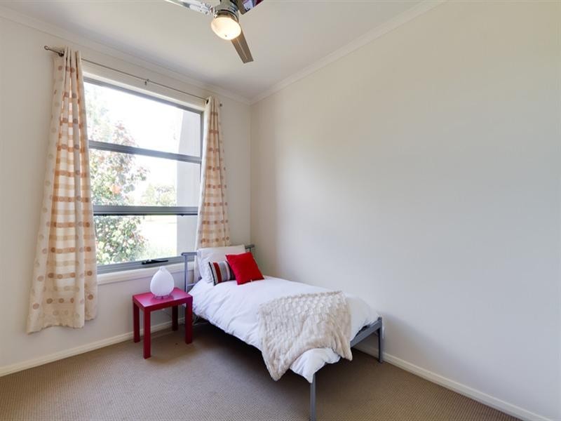18A Clacton Road, Dover Gardens SA 5048