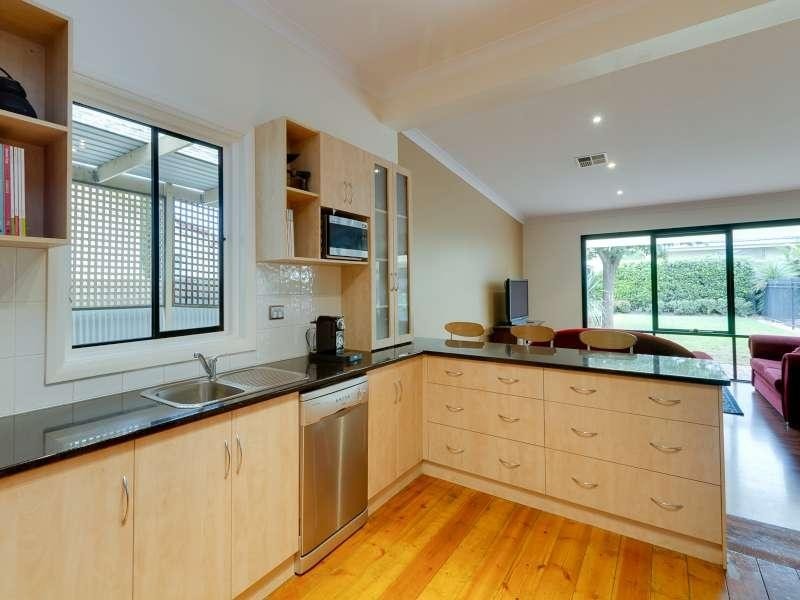 15 Ackland Avenue, Clarence Gardens SA 5039