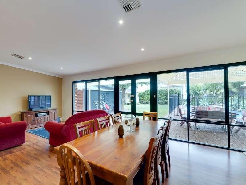 15 Ackland Avenue, Clarence Gardens SA 5039