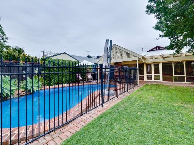 15 Ackland Avenue, Clarence Gardens SA 5039