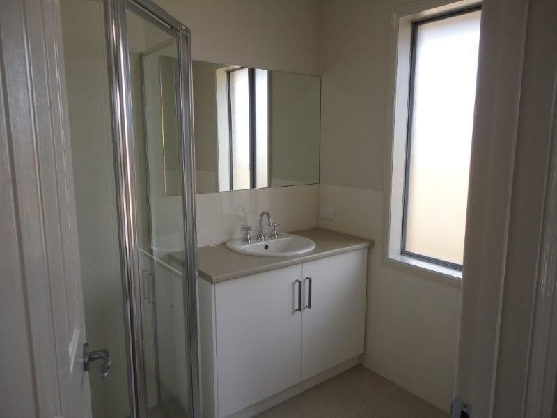 16 Miranda Place, Seaford Meadows SA 5169