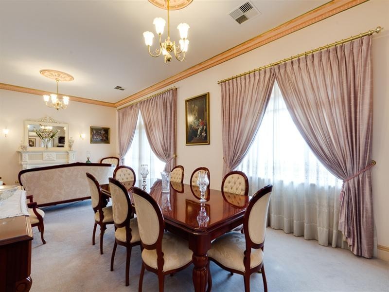 4 Kinnane Crescent, Pasadena SA 5042