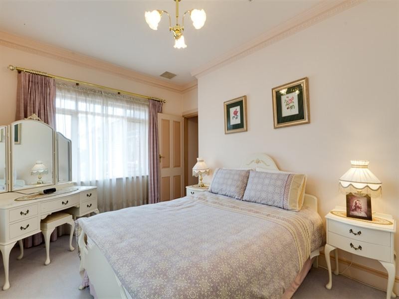 4 Kinnane Crescent, Pasadena SA 5042