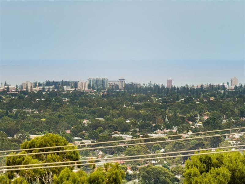 4 Kinnane Crescent, Pasadena SA 5042