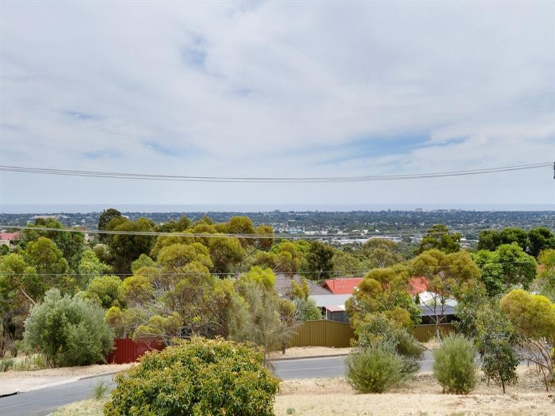 4 Kinnane Crescent, Pasadena SA 5042