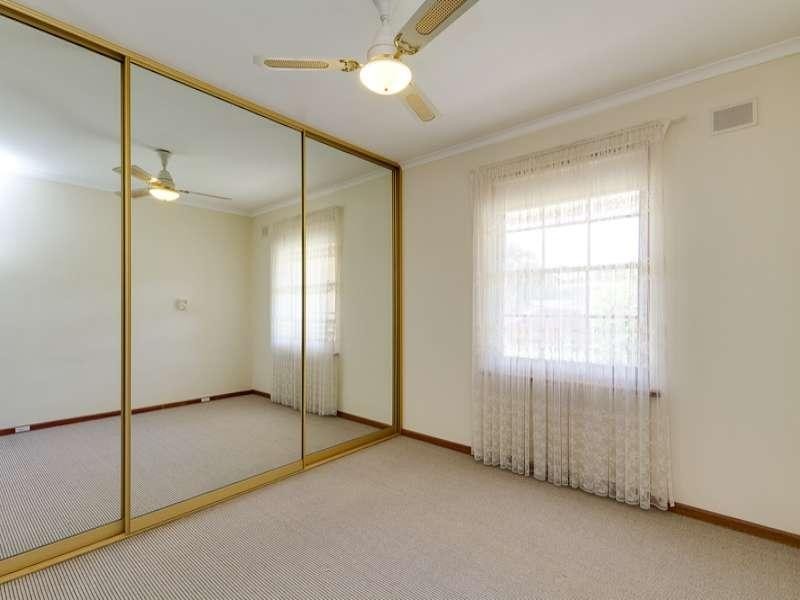 2/2A Betty Street, Marion SA 5043