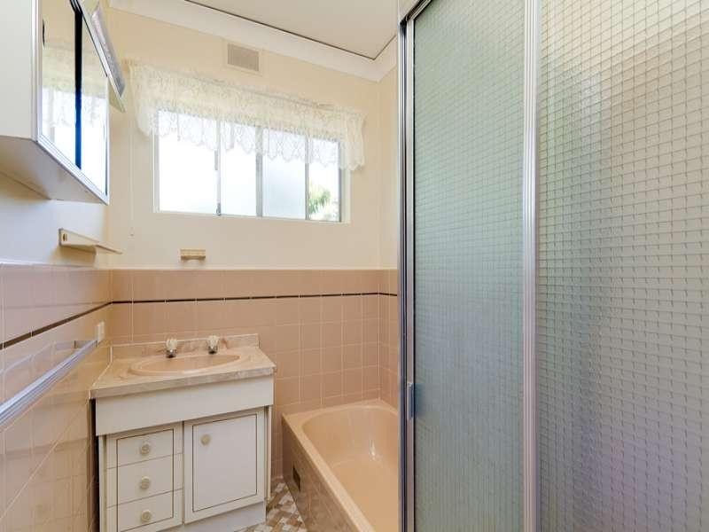 2/2A Betty Street, Marion SA 5043