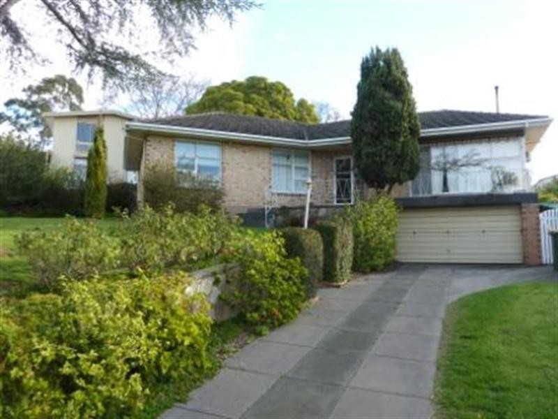 14 Sherwood Avenue, Bellevue Heights SA 5050