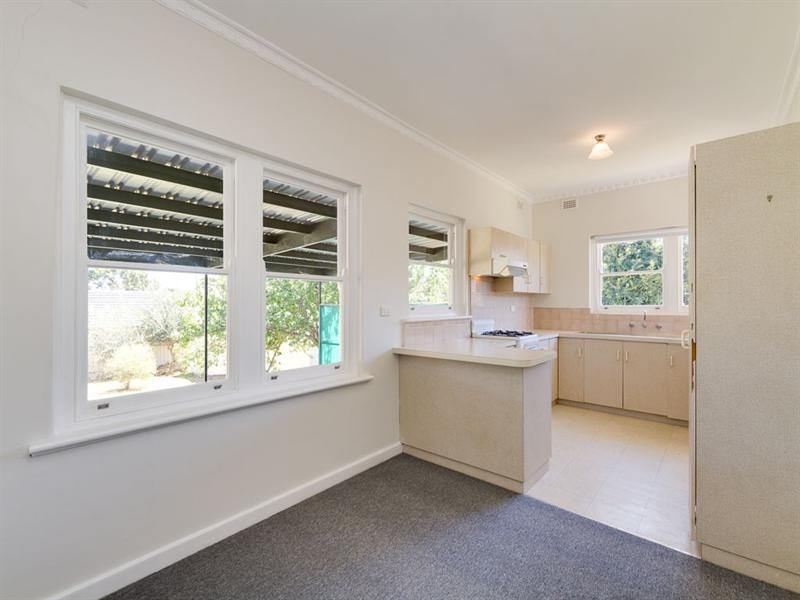 38 Shepherds Hill Road, Bedford Park SA 5042