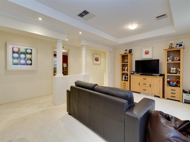 26 Bahloo Avenue, Mitchell Park SA 5043