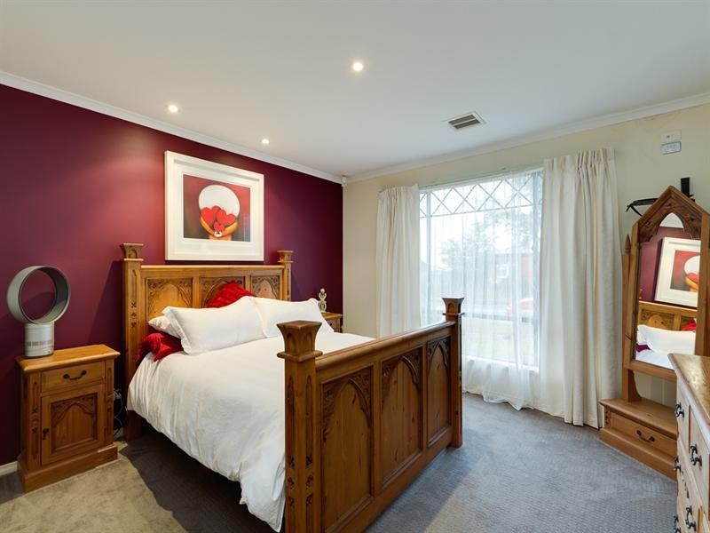 26 Bahloo Avenue, Mitchell Park SA 5043