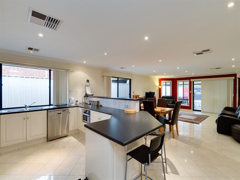 26 Bahloo Avenue, Mitchell Park SA 5043