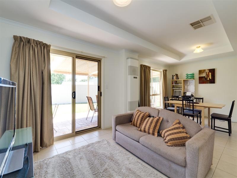 6A Raggatt Crescent, Mitchell Park SA 5043