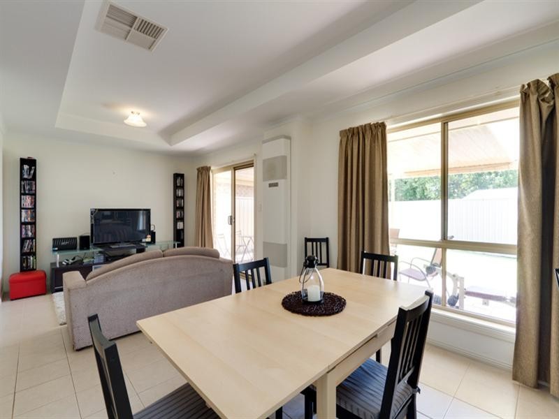 6A Raggatt Crescent, Mitchell Park SA 5043