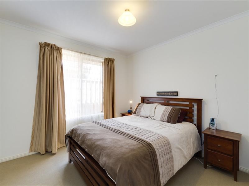 6A Raggatt Crescent, Mitchell Park SA 5043