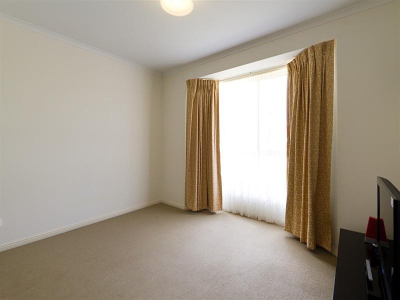 6A Raggatt Crescent, Mitchell Park SA 5043