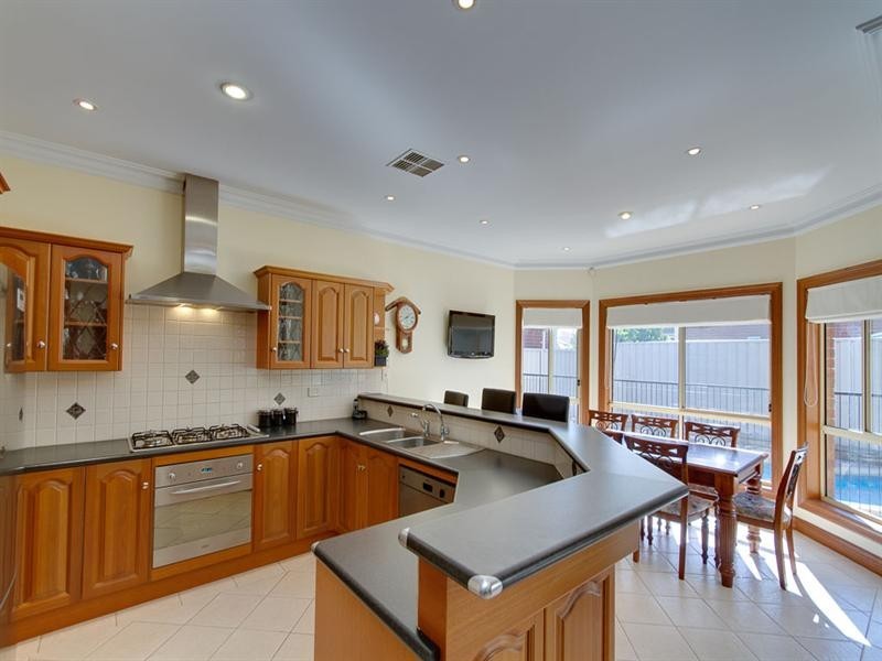 6 Dunk Crescent, Grange SA 5022