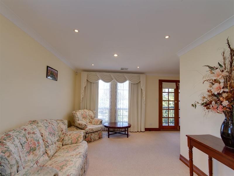 6 Dunk Crescent, Grange SA 5022