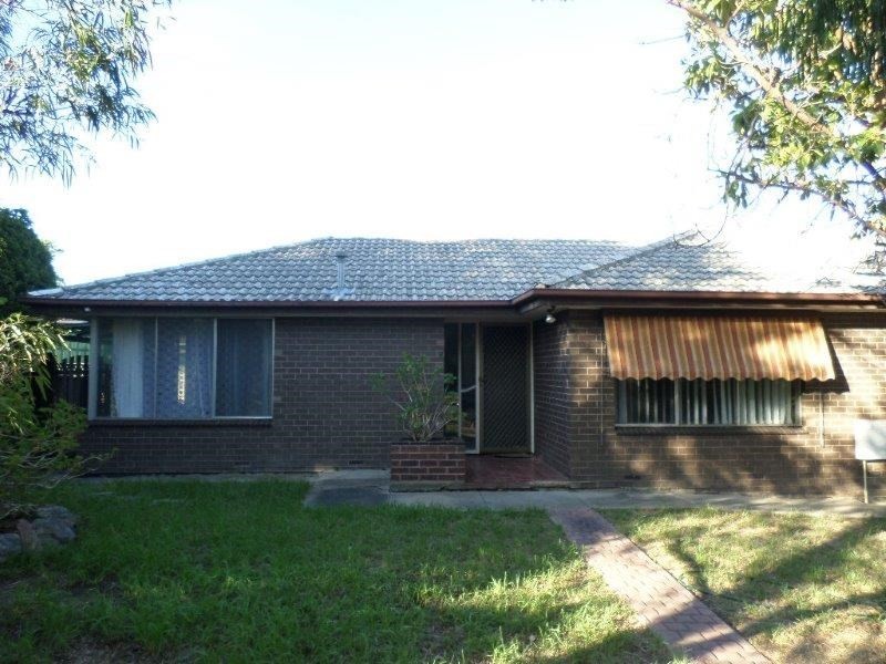 1 Parklands Cresent, Reynella SA 5161