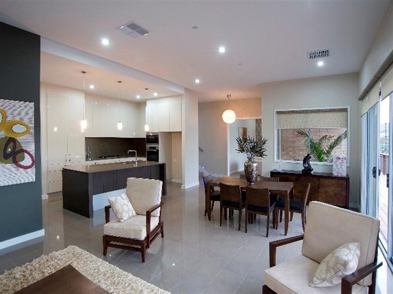 98 Highfield Drive, Craigburn Farm SA 5051