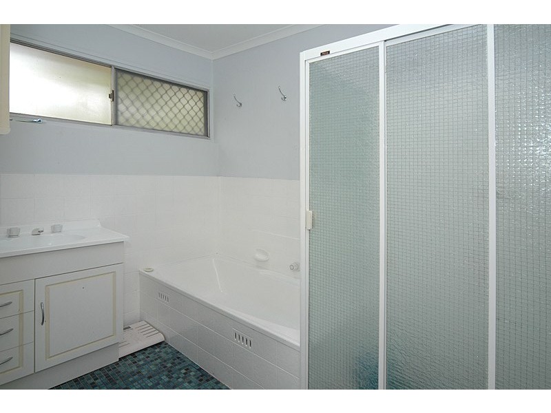 220 The Cove Road, Hallett Cove SA 5158