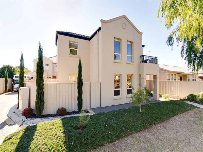 13 Lincoln Avenue, Sturt SA 5047