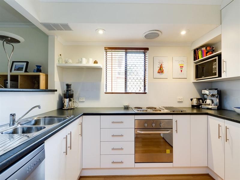 8/14 Windsor Avenue, Clovelly Park SA 5042