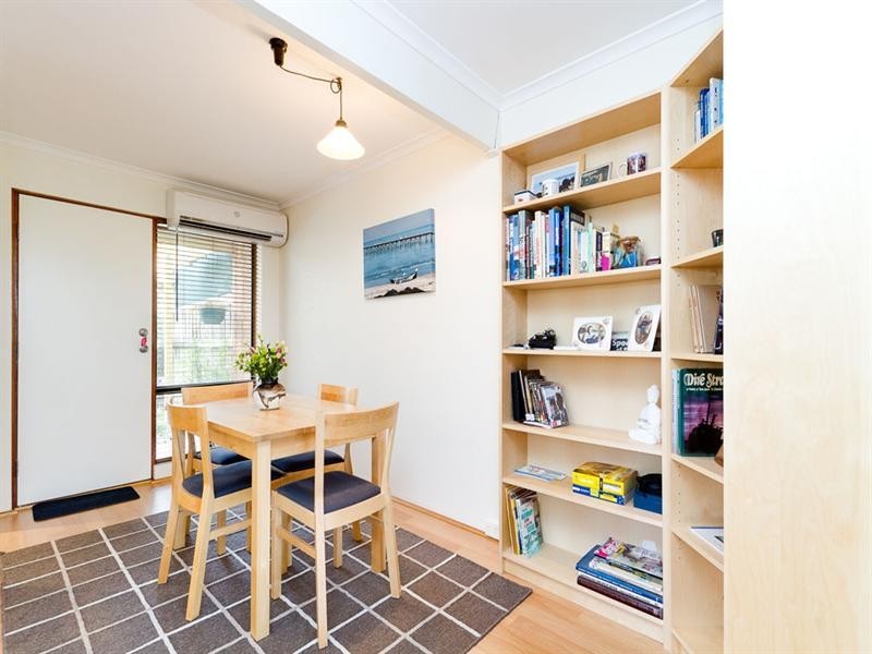 8/14 Windsor Avenue, Clovelly Park SA 5042