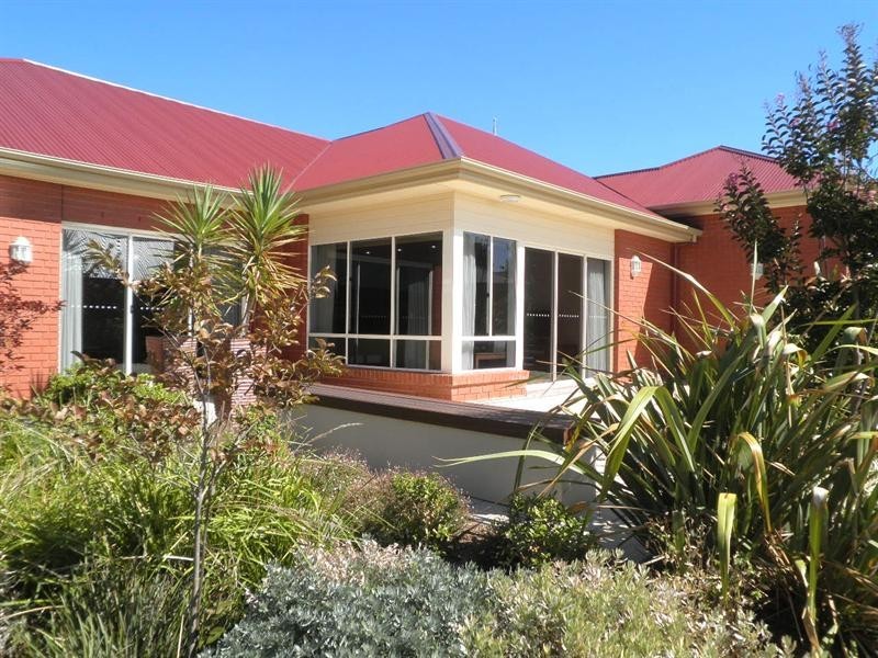 96 Highfield Drive, Craigburn Farm SA 5051