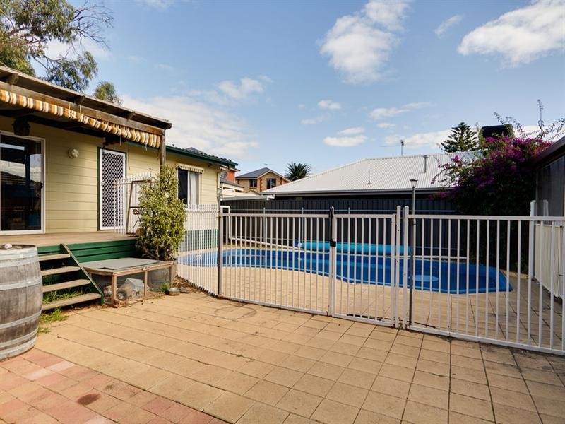 7 Harbrow Grove, Seacombe Gardens SA 5047
