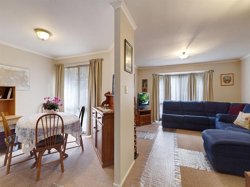 1/2 Manning Road, Aberfoyle Park SA 5159