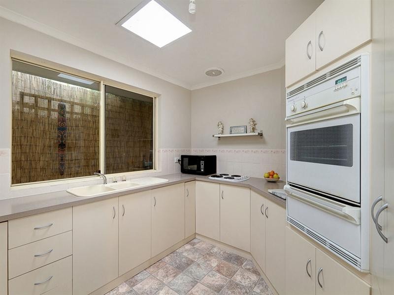 1/2 Manning Road, Aberfoyle Park SA 5159