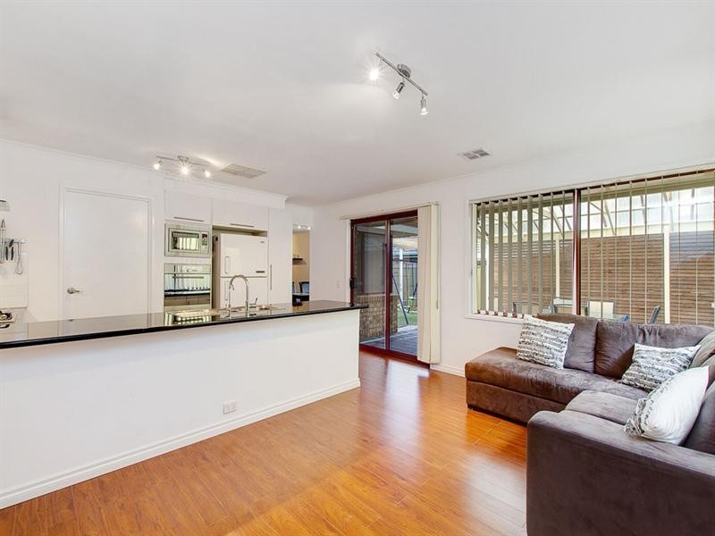 47 Forest Drive, Happy Valley SA 5159