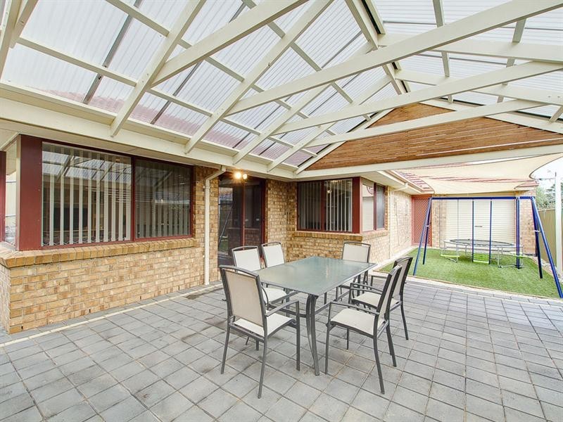 47 Forest Drive, Happy Valley SA 5159