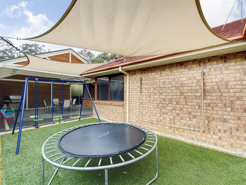 47 Forest Drive, Happy Valley SA 5159