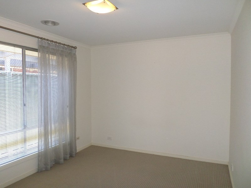 8 Emerald Boulevard, Aldinga Beach SA 5173