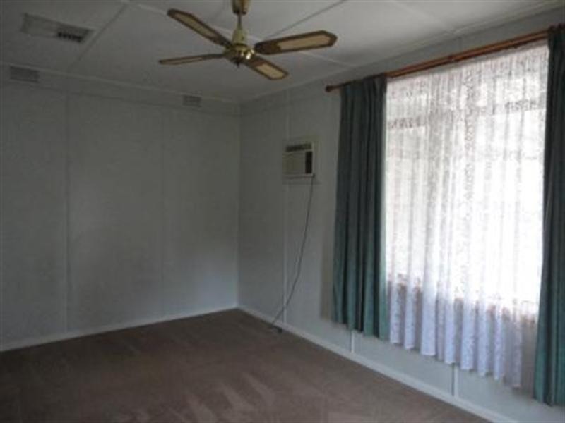 21 Kent Avenue, Seacombe Gardens SA 5047