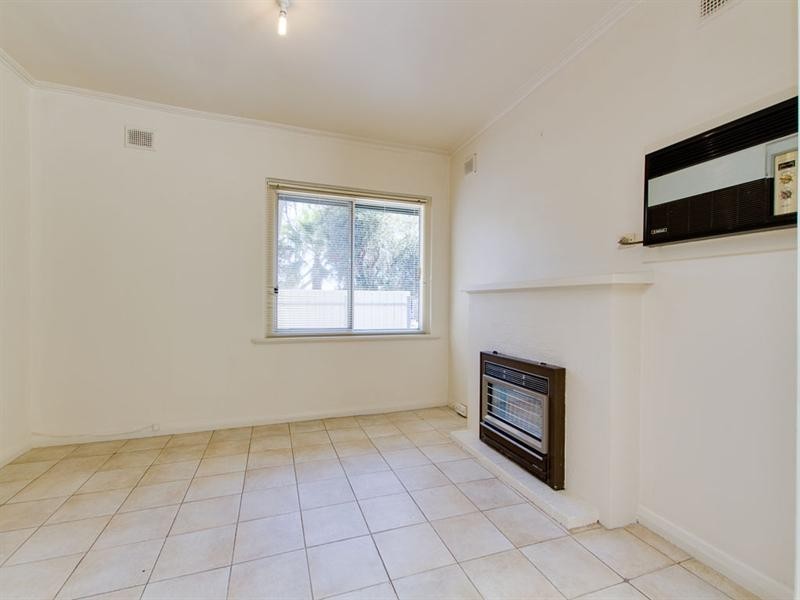 17 York Avenue, Clovelly Park SA 5042