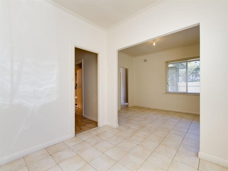 17 York Avenue, Clovelly Park SA 5042