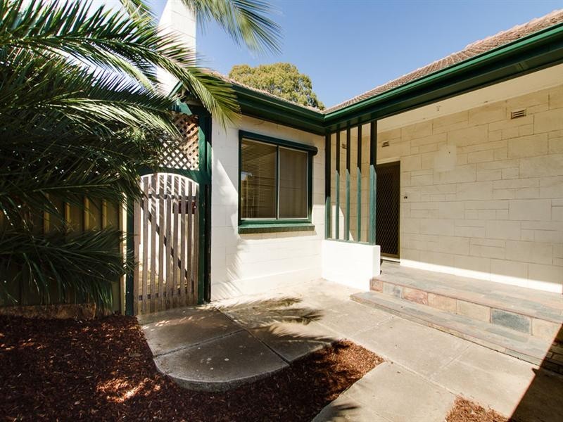 17 York Avenue, Clovelly Park SA 5042