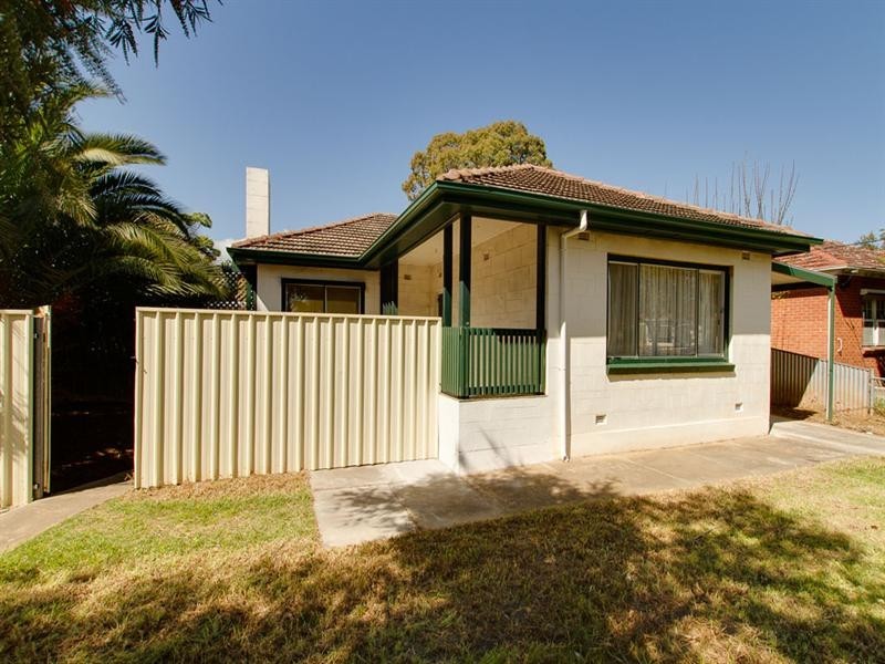 17 York Avenue, Clovelly Park SA 5042