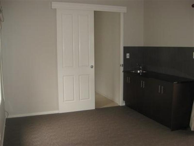 5A White Cresent, Seacombe Gardens SA 5047