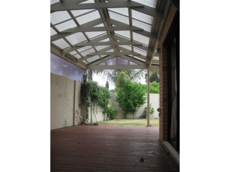 5A White Cresent, Seacombe Gardens SA 5047