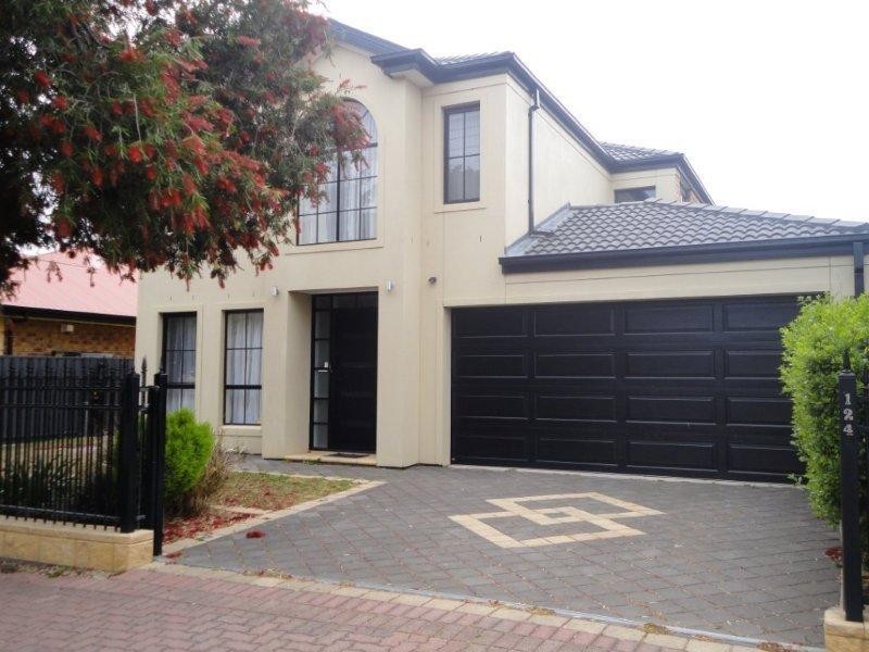 124 Bradley Grove, Mitchell Park SA 5043